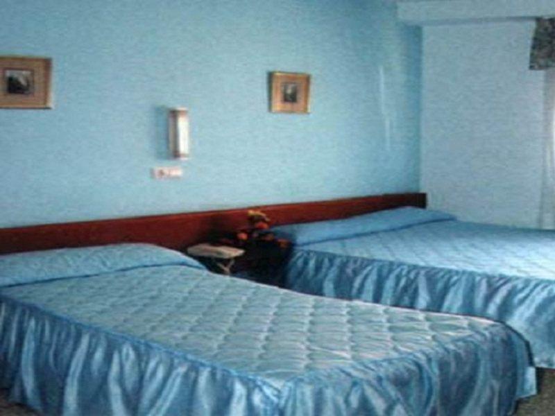 Hotel Nuria إل كامبيلو المظهر الخارجي الصورة